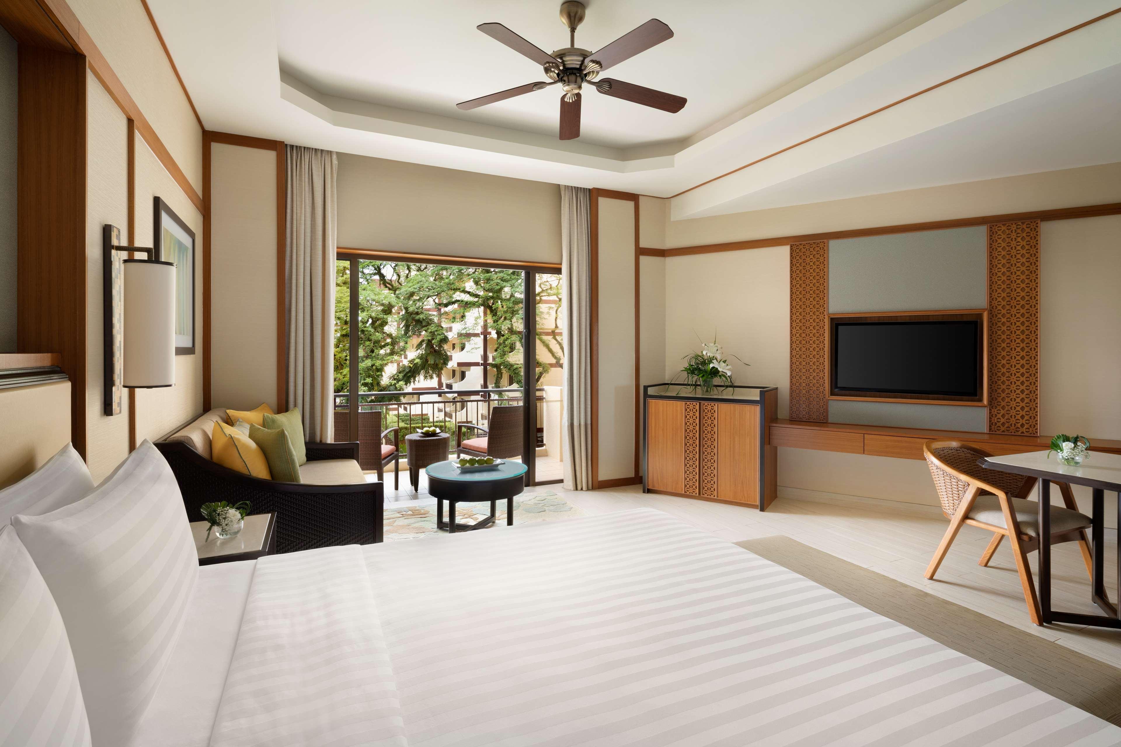 באטו פרינג'י Shangri-La Rasa Sayang, Penang מראה חיצוני תמונה A suite at the hotel