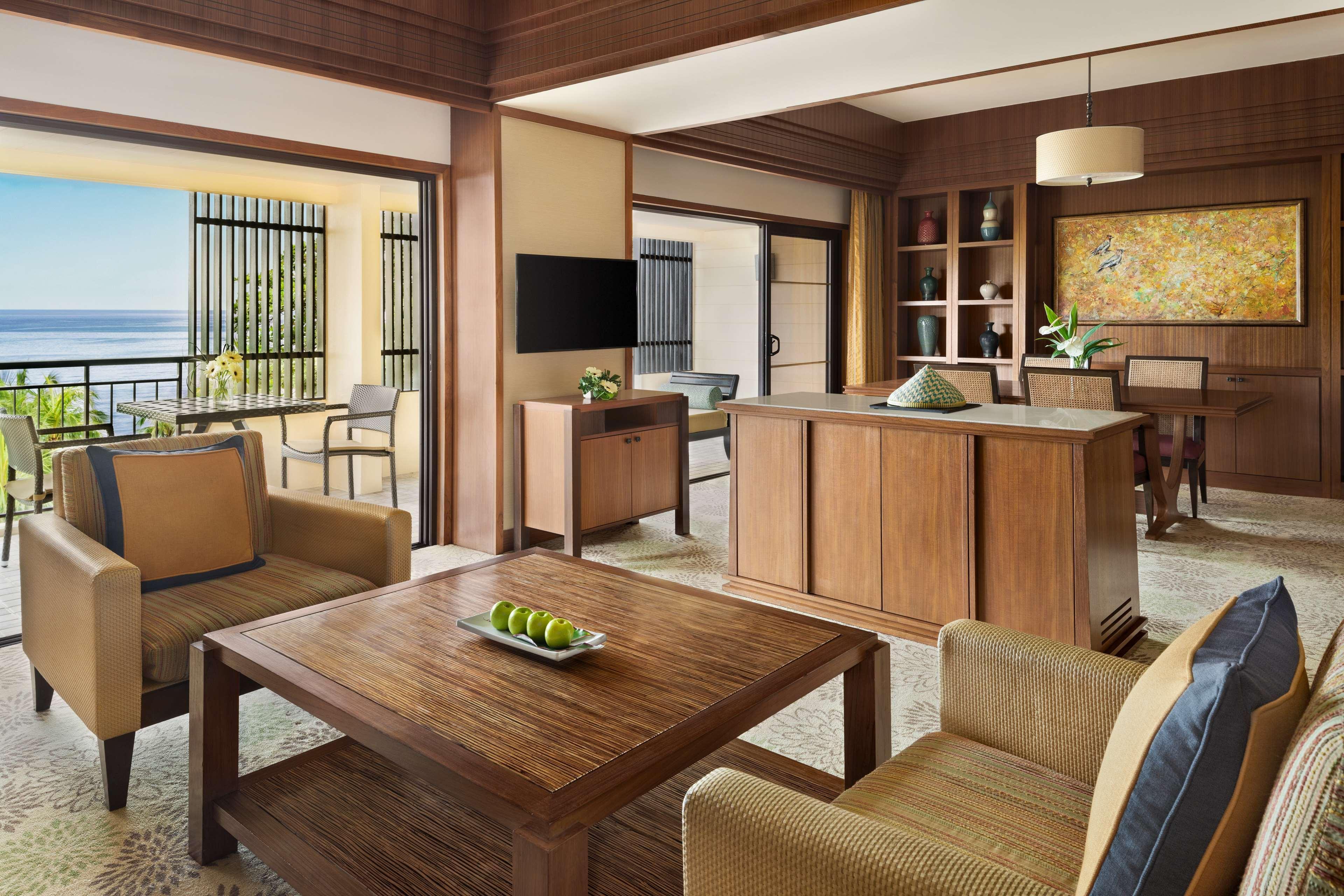 באטו פרינג'י Shangri-La Rasa Sayang, Penang מראה חיצוני תמונה A suite at the Westin Maldives
