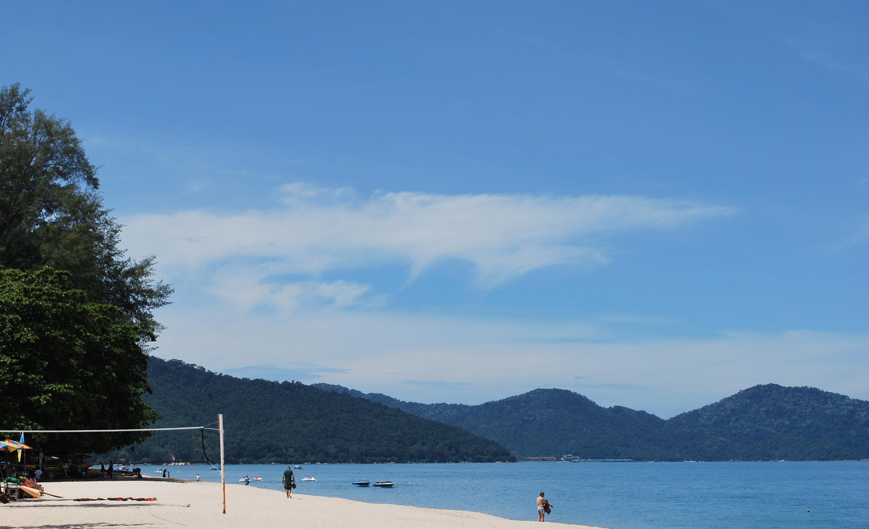 באטו פרינג'י Shangri-La Rasa Sayang, Penang מראה חיצוני תמונה Beach at Pangkor Laut Resort