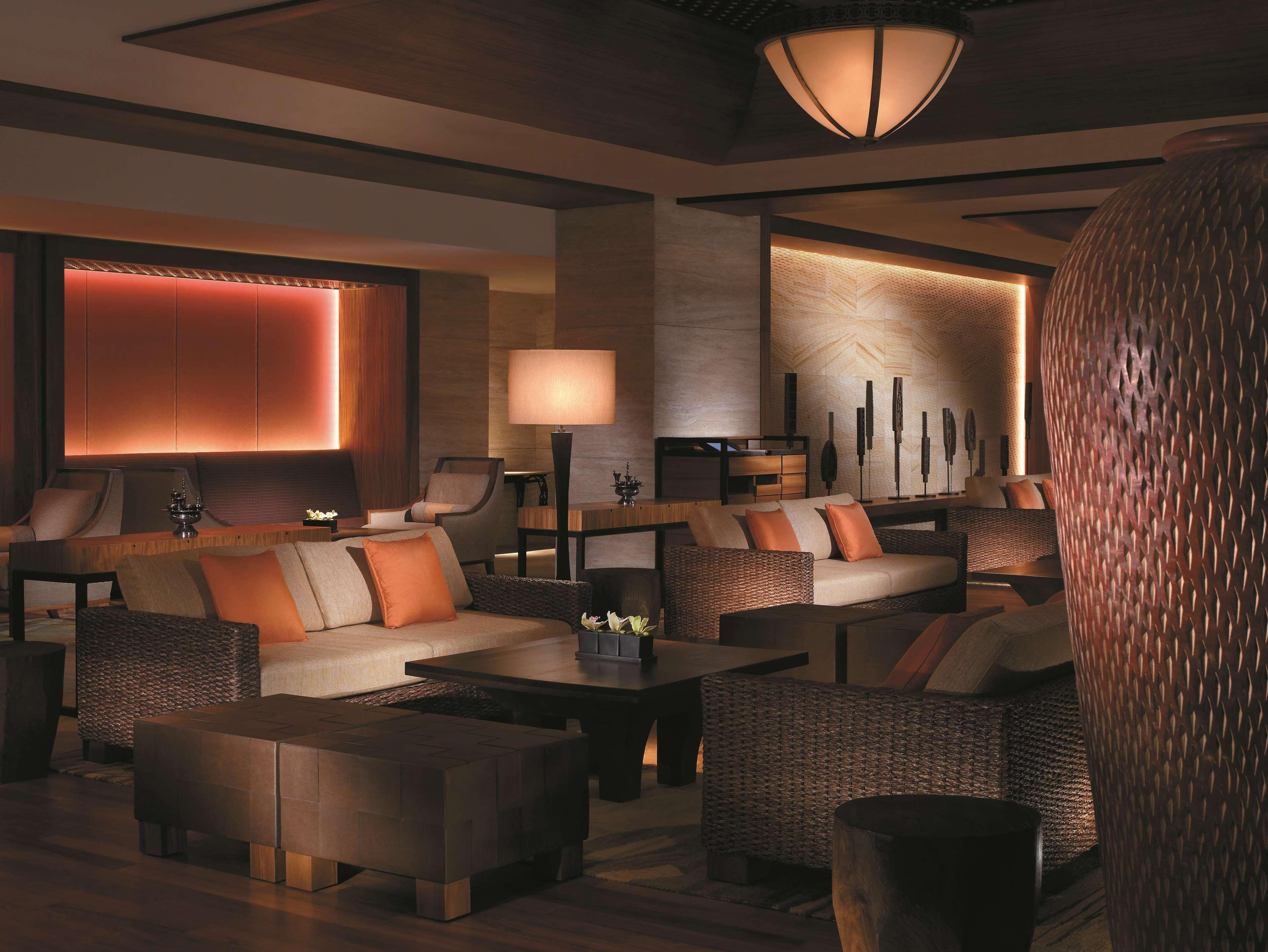 באטו פרינג'י Shangri-La Rasa Sayang, Penang מראה חיצוני תמונה The Lounge at the Westin Palace, Madrid